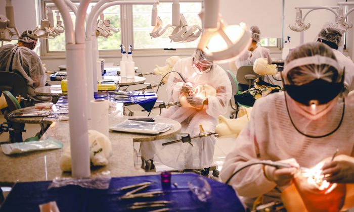 Foto 4 - Laboratório de odontologia