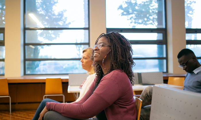 pexels-kampus-production-5940830